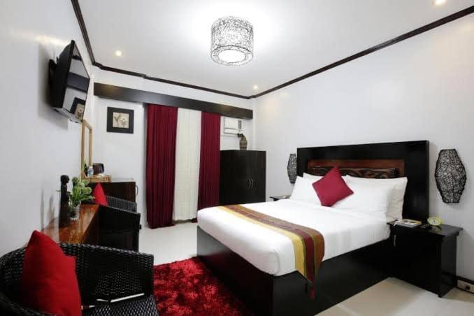 Coron Bancuang Mansion Bed & Breakfast Exterior photo