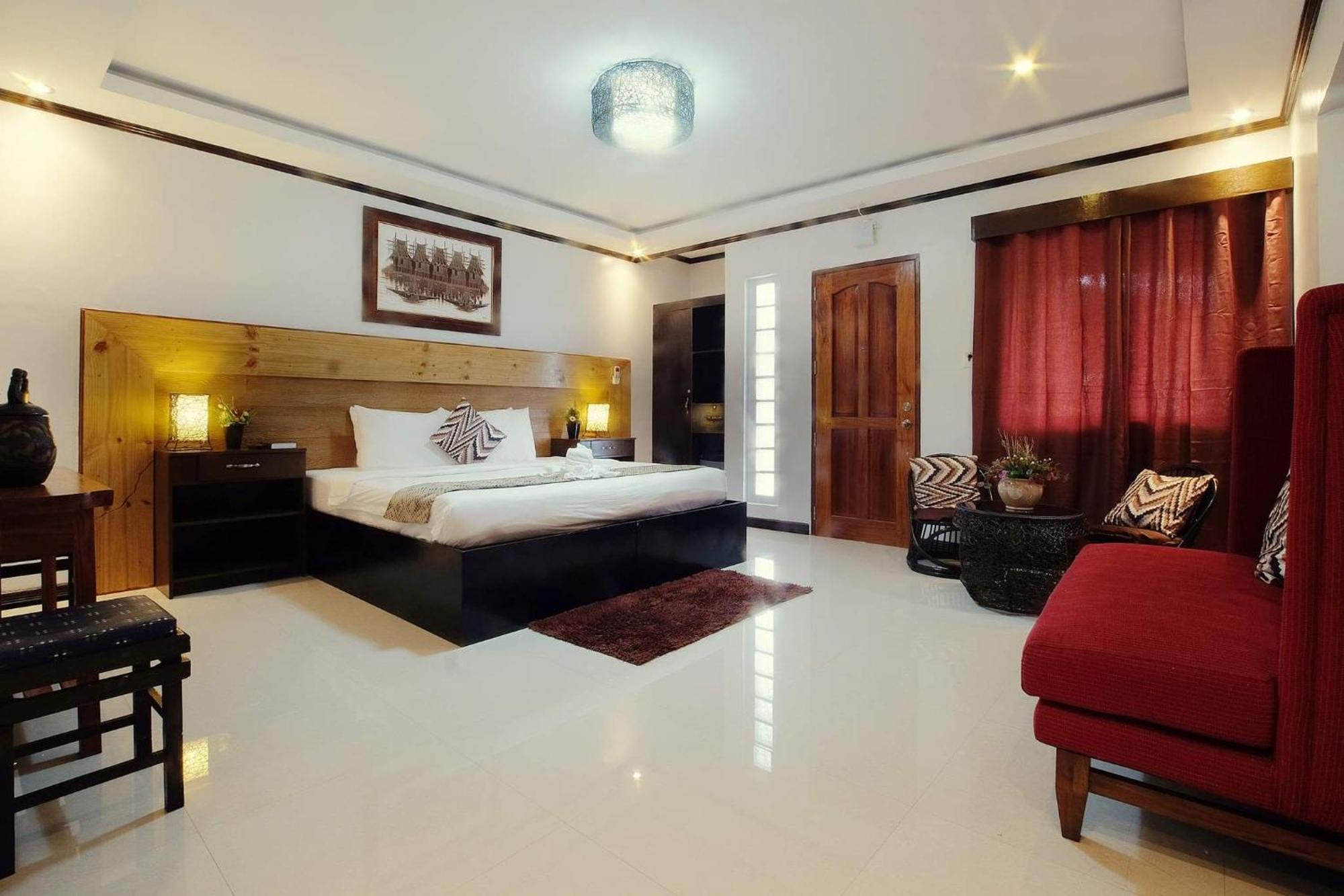 Coron Bancuang Mansion Bed & Breakfast Exterior photo
