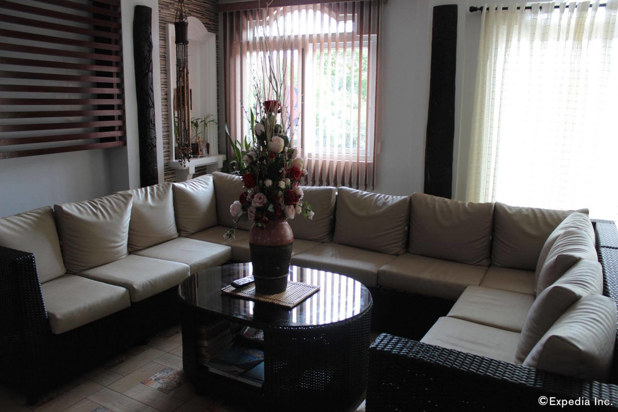 Coron Bancuang Mansion Bed & Breakfast Exterior photo