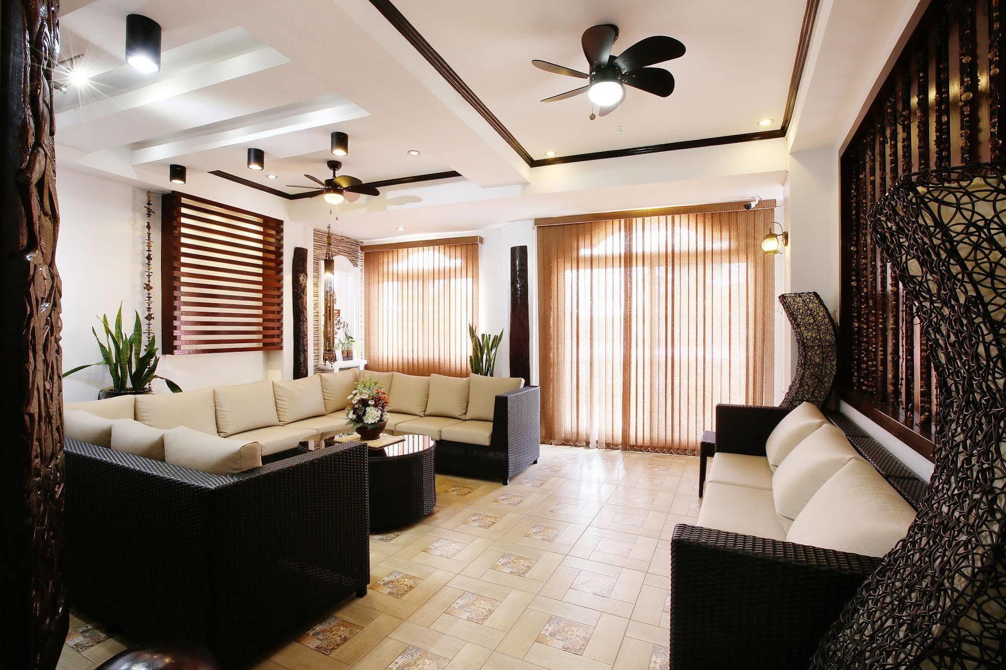 Coron Bancuang Mansion Bed & Breakfast Exterior photo
