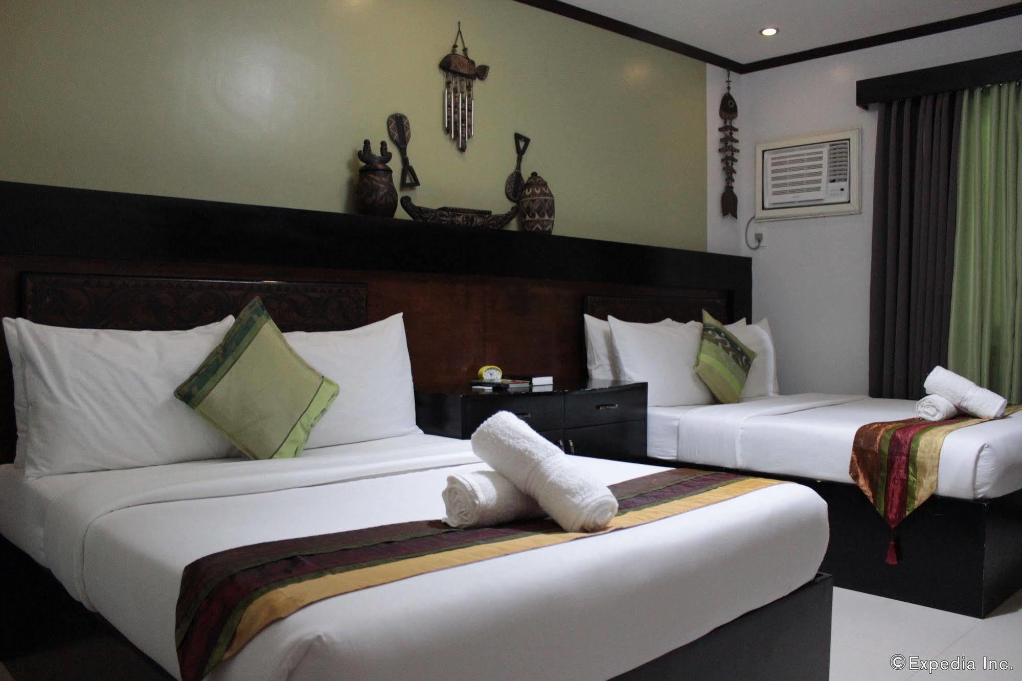 Coron Bancuang Mansion Bed & Breakfast Exterior photo