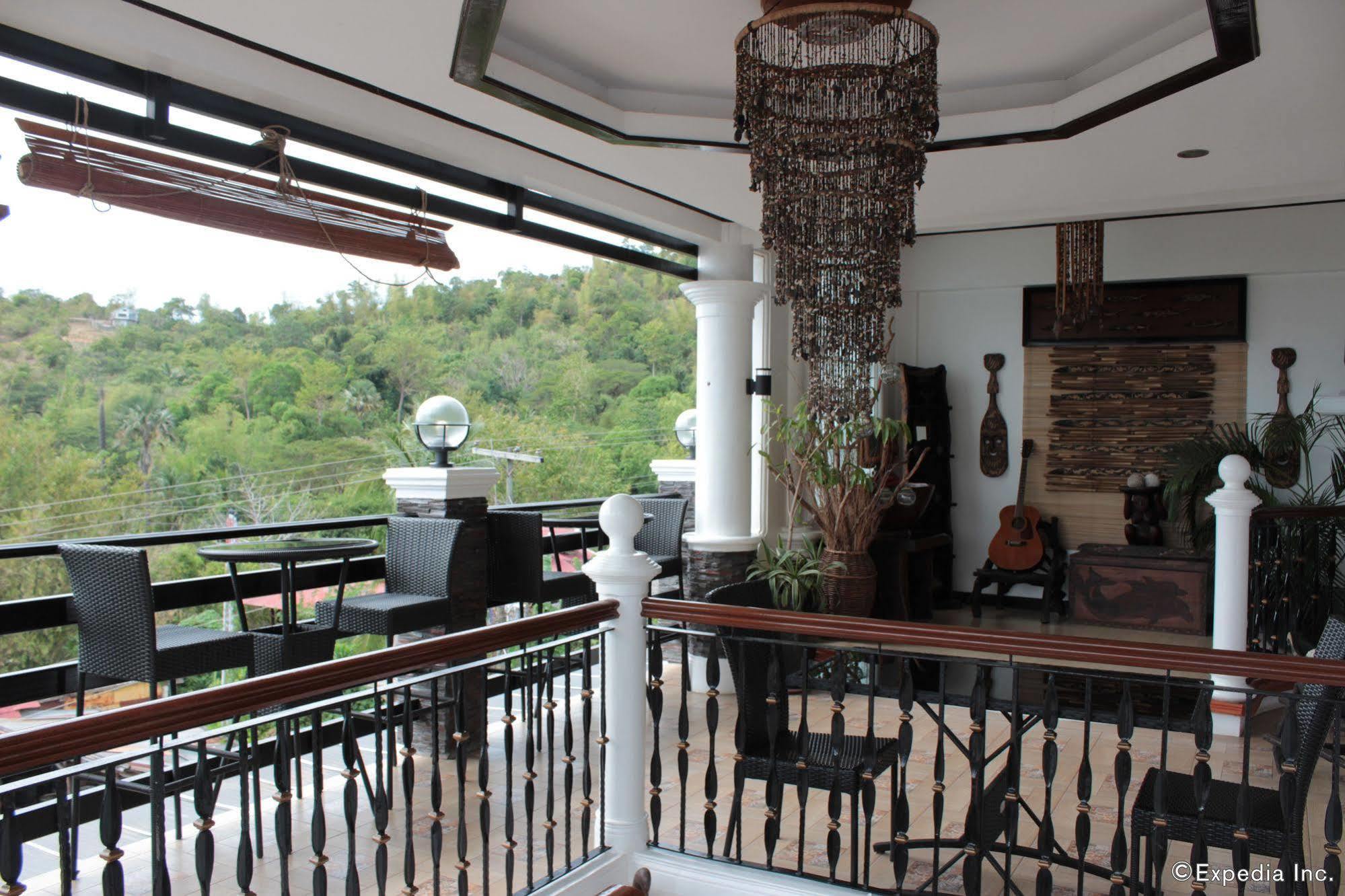 Coron Bancuang Mansion Bed & Breakfast Exterior photo